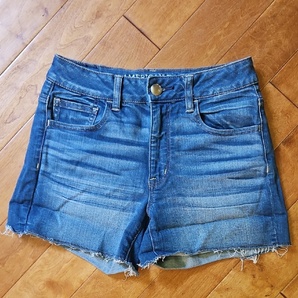 AEO High Rise Shortie Size 6 Super Stretch